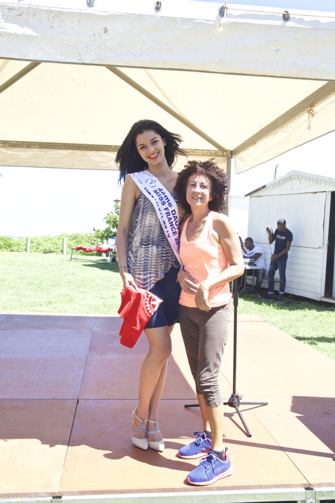 Marche contre la polio du Rotary-Club à Saint-Pierre<br>Miss Réunion soutient la cause Marche contre la polio du Rotary-Club à Saint-Pierre<br>Miss Réunion soutient la cause