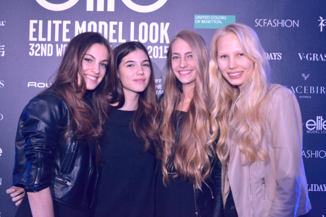 Quatuor de jolies filles... Quatuor de jolies filles...