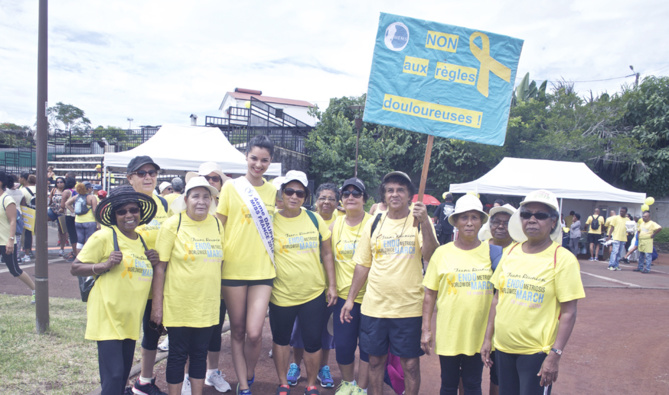 Azuima toujours très demandée pour les photos Azuima toujours très demandée pour les photos