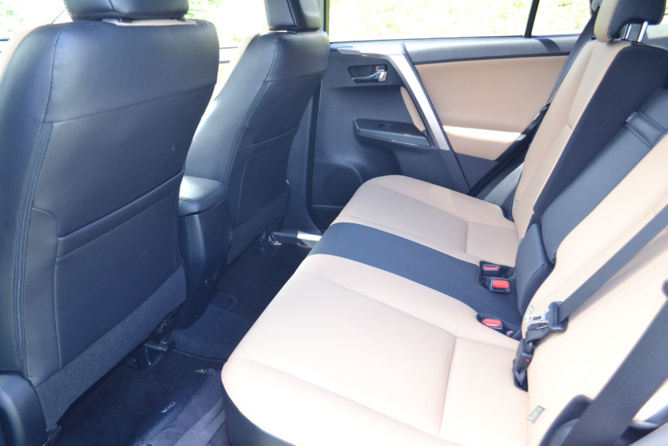 Une très bonne habitabilité pour ce RAV4 Une très bonne habitabilité pour ce RAV4