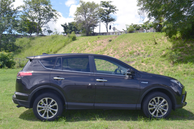Toyota RAV4 Hybride<Br> Restylage et moteur écolo Toyota RAV4 Hybride<Br> Restylage et moteur écolo