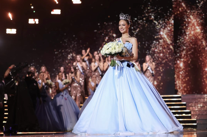 Tahite derrière sa nouvelle Miss France Tahite derrière sa nouvelle Miss France