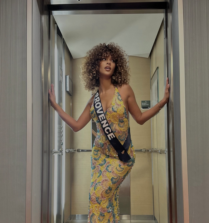 Miss Provence et Miss Aquitaine destituées après les insultes proférées dans une vidéo Miss Provence et Miss Aquitaine destituées après les insultes proférées dans une vidéo