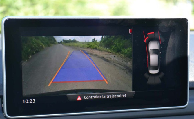 Caméra de recul et plusieurs alertes pour le conducteur... Caméra de recul et plusieurs alertes pour le conducteur...