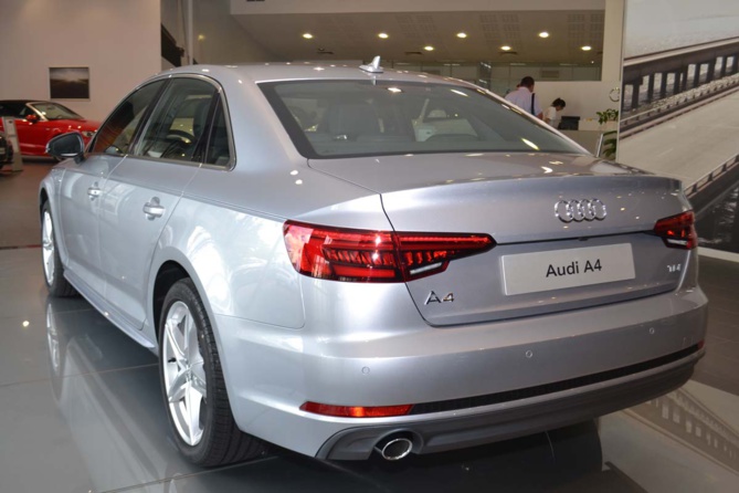 Nouvelle Audi A4<br>Technologiquement vôtre! Nouvelle Audi A4<br>Technologiquement vôtre!