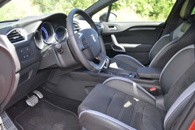 Un intérieur bien fini Un intérieur bien fini