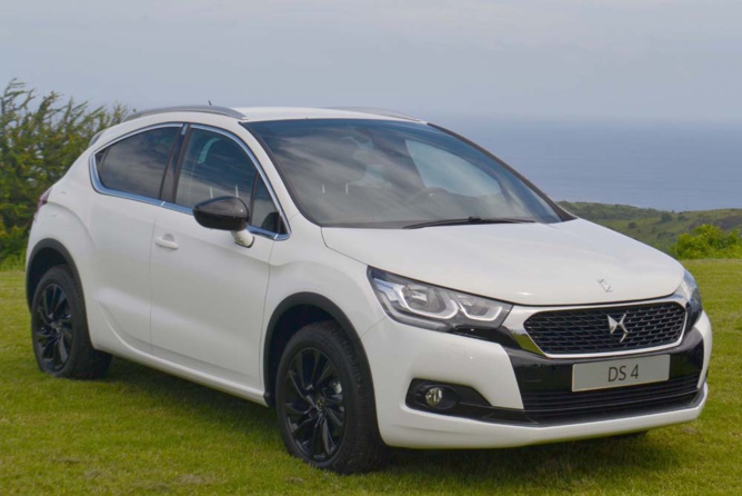 Nouvelles DS4 et DS4 Crossback<br>Chic et baroudeuse à la fois!