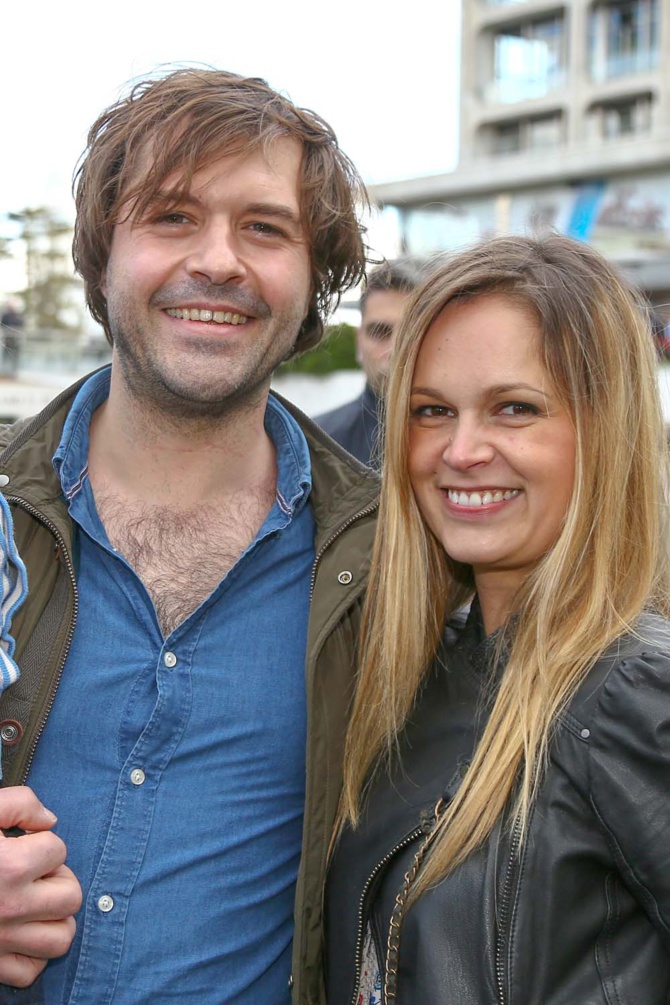 Les Dimanches au Galop<br>Les people sont venus à Saint-Cloud et à Auteuil!