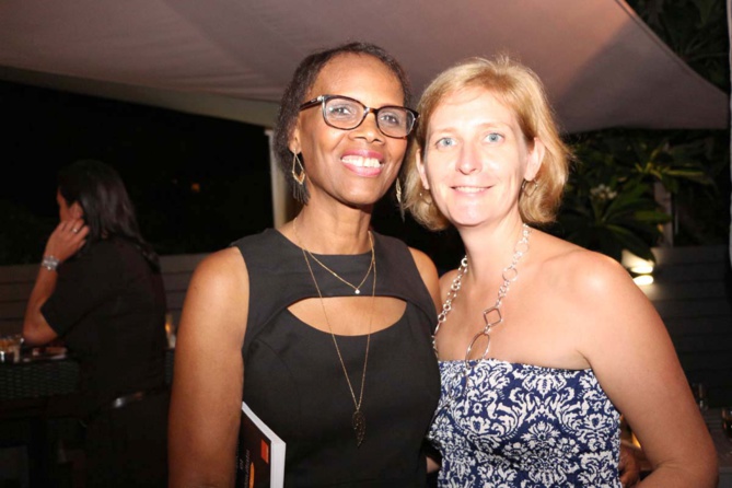 Louisiane et son amie Isabelle Louisiane et son amie Isabelle