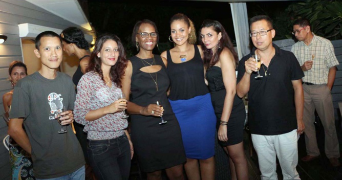 L'équipe marketing de Design System et son directeur Jean Francois Law Dune L'équipe marketing de Design System et son directeur Jean Francois Law Dune