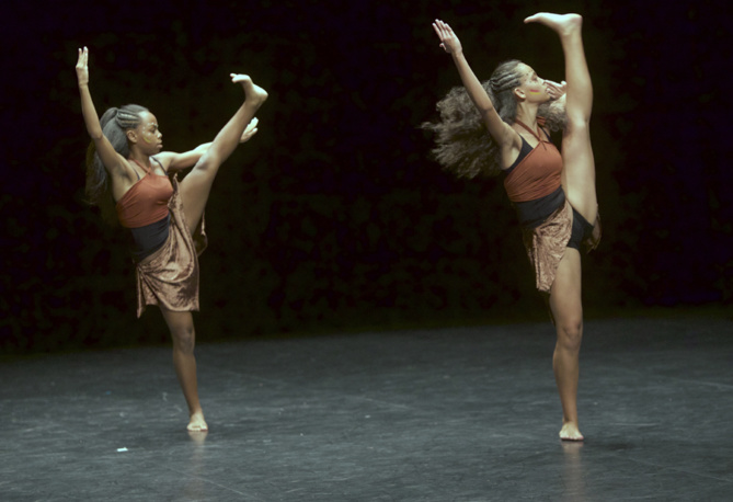 Concours Régional de Danse à Saint-Benoît Concours Régional de Danse à Saint-Benoît