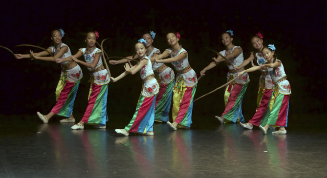Concours Régional de Danse à Saint-Benoît Concours Régional de Danse à Saint-Benoît