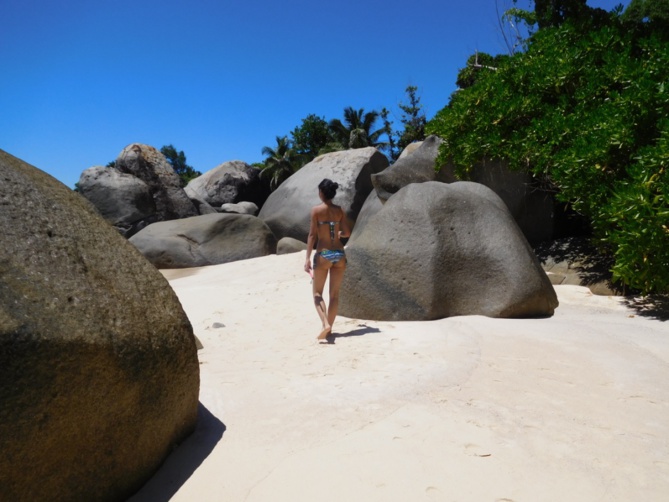 Miss Réunion découvre les plages des Seychelles