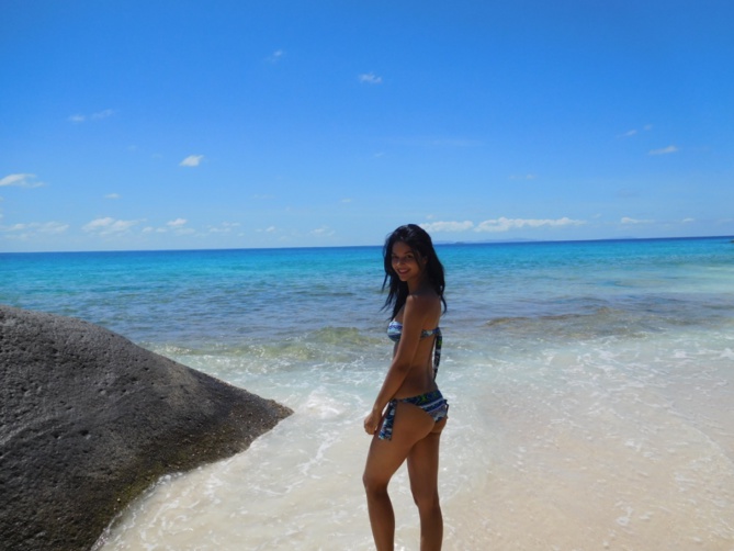 Miss Réunion découvre les plages des Seychelles Miss Réunion découvre les plages des Seychelles