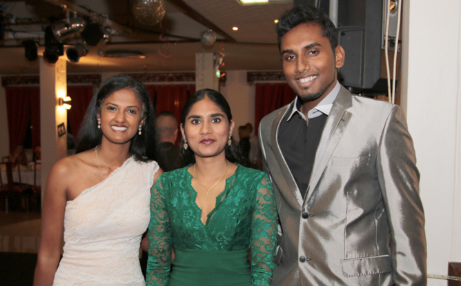 Des amis de la soirée Des amis de la soirée