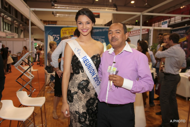 Azuima Issa au Salon... Azuima Issa au Salon...