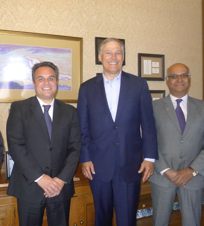 Didier Robert, Jay Inslee et Marie-Joseph Malé Didier Robert, Jay Inslee et Marie-Joseph Malé