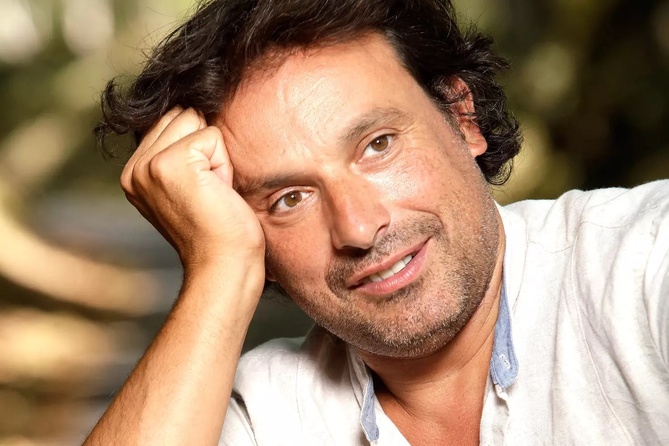 Bruno Salomone : la disparition d’un visage aimé de la télévision française Bruno Salomone : la disparition d’un visage aimé de la télévision française