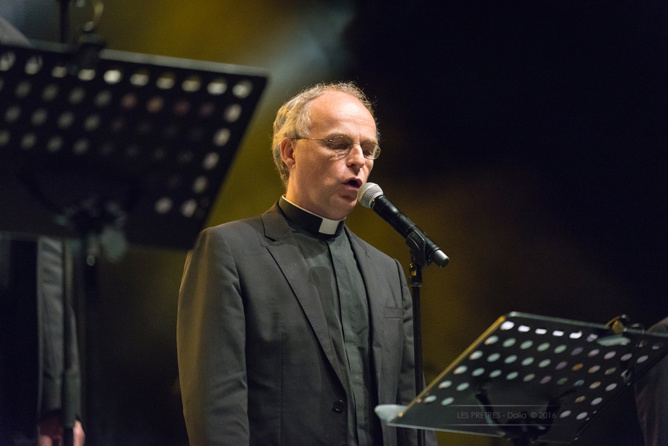 Les Prêtres en concert<br>Les photos et une vidéo Les Prêtres en concert<br>Les photos et une vidéo