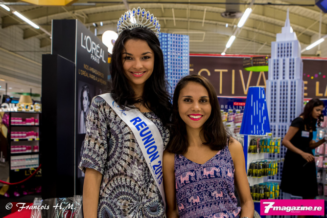 Séance de dédicaces<br>Azuima Issa "parce qu'elle le vaut bien"! Séance de dédicaces<br>Azuima Issa "parce qu'elle le vaut bien"!