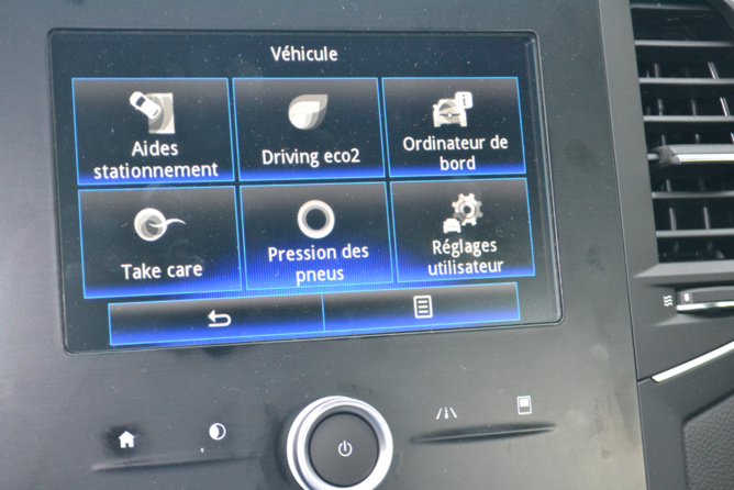 Renault Mégane<br>Un renouveau bénéfique! Renault Mégane<br>Un renouveau bénéfique!