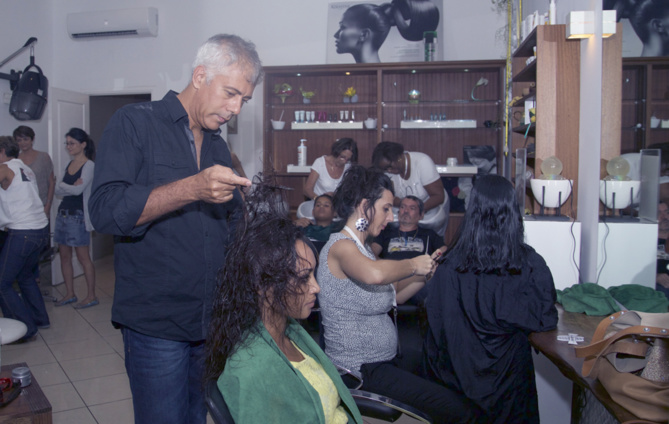 Coiffeurs solidaires<br>Et de quatre!