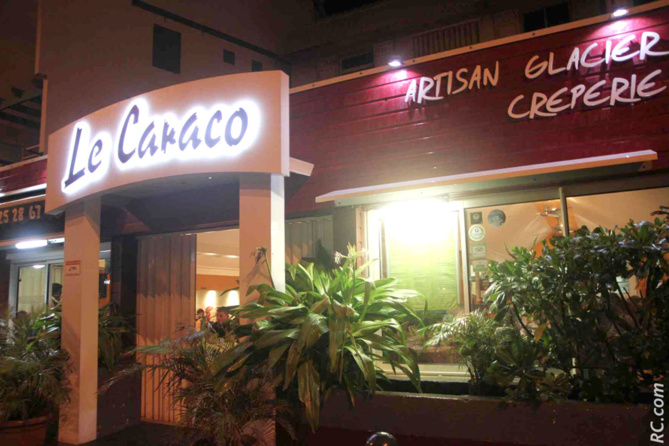 Les restaurants, bars et pubs de saint-Pierre en fête pendant tout le Sakifo Les restaurants, bars et pubs de saint-Pierre en fête pendant tout le Sakifo