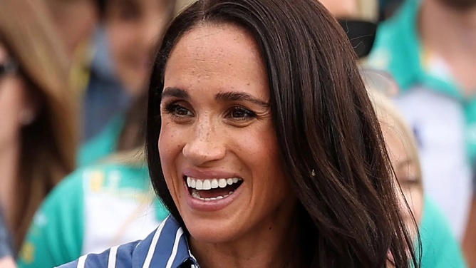Meghan Markle, entre maternité et business : ces bougies qui ravivent les tensions avec Buckingham Meghan Markle, entre maternité et business : ces bougies qui ravivent les tensions avec Buckingham