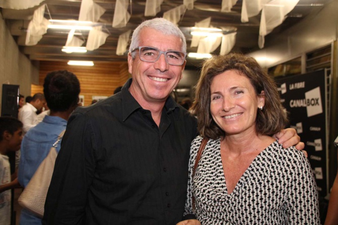 James Caratini, directeur de Sciences Réunion, et une invitée James Caratini, directeur de Sciences Réunion, et une invitée