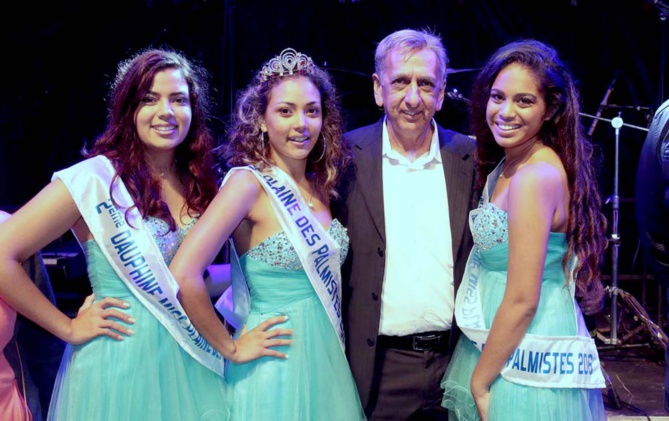 Avec Aziz Patel Avec Aziz Patel