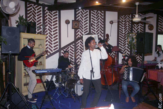 Musique métissée moderne pour Sonora qui a convaincu le public au Cabanon.
