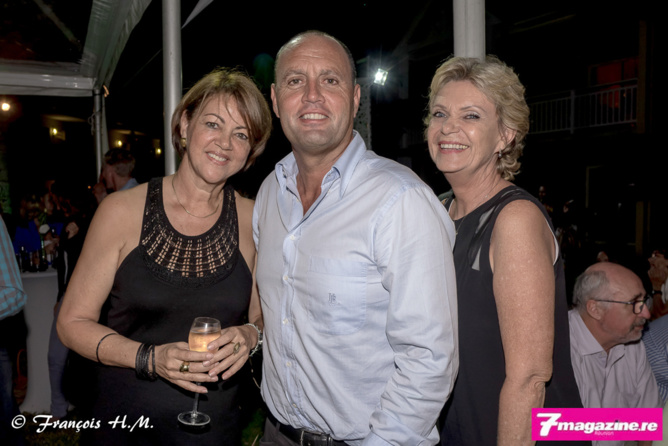 Brigitte Lauret et des clients Brigitte Lauret et des clients