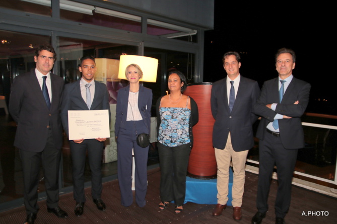 6 bourses délivrées par GBH aux lycéens de Bellepierre 6 bourses délivrées par GBH aux lycéens de Bellepierre