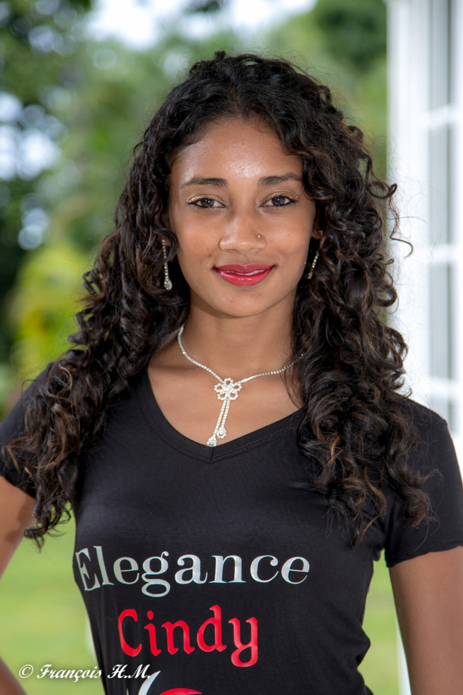 N°5: Cindy Velaïdom N°5: Cindy Velaïdom