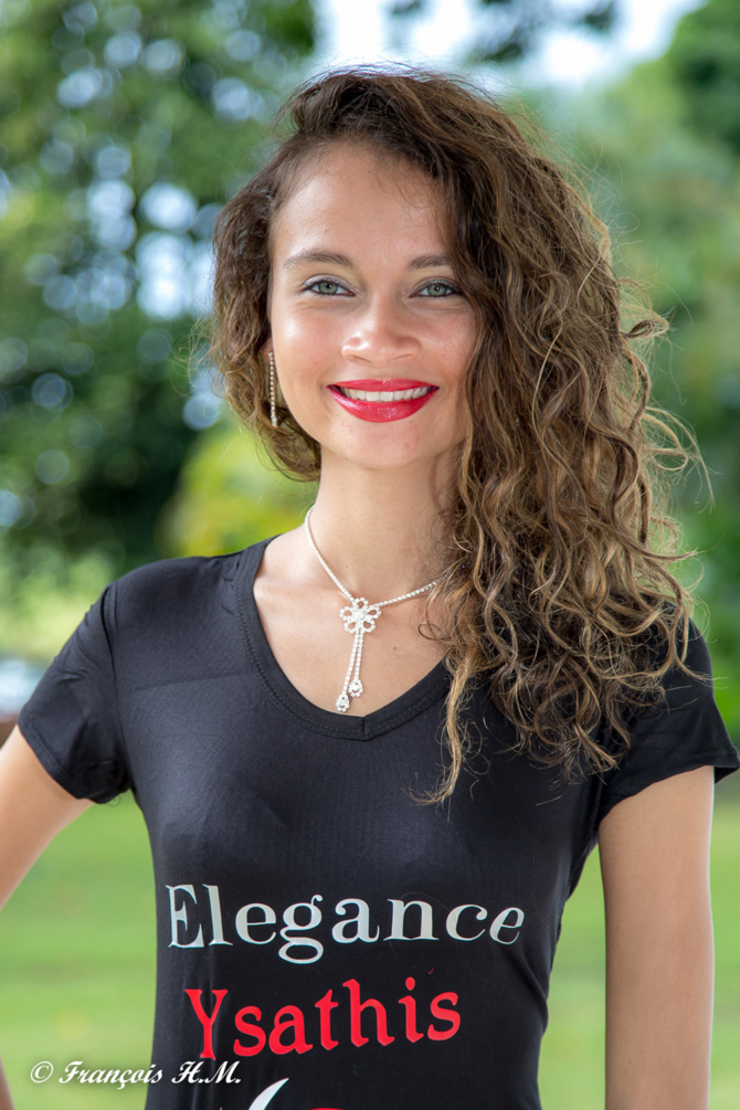 N°8: Ysathis Julienne N°8: Ysathis Julienne