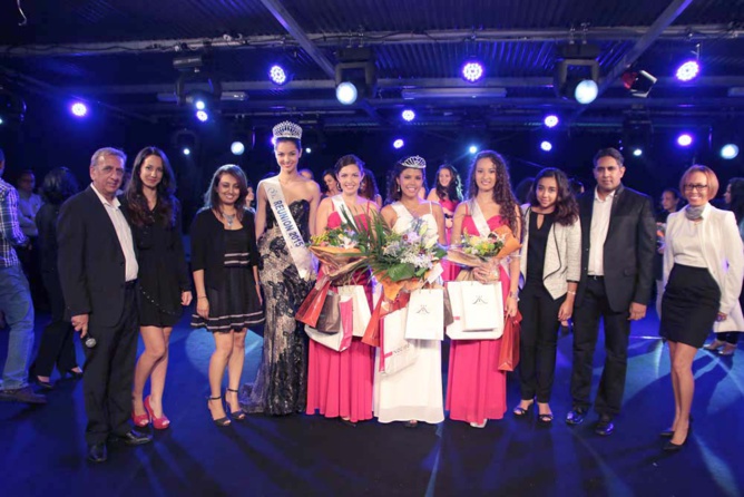 Avec les membres du jury Avec les membres du jury