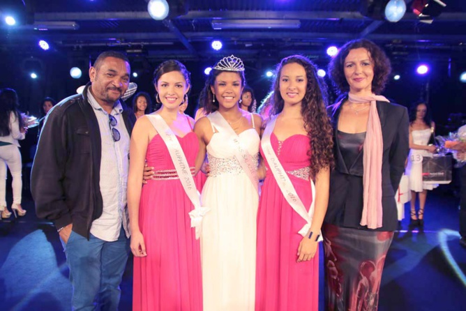 Avec les présentateurs de l'élection Avec les présentateurs de l'élection