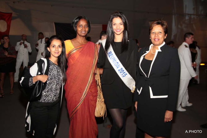 Amida Hussein, Sabey, Azuima Issa et Chantal Ambroise, ex-sous-préfète de Saint-Paul Amida Hussein, Sabey, Azuima Issa et Chantal Ambroise, ex-sous-préfète de Saint-Paul