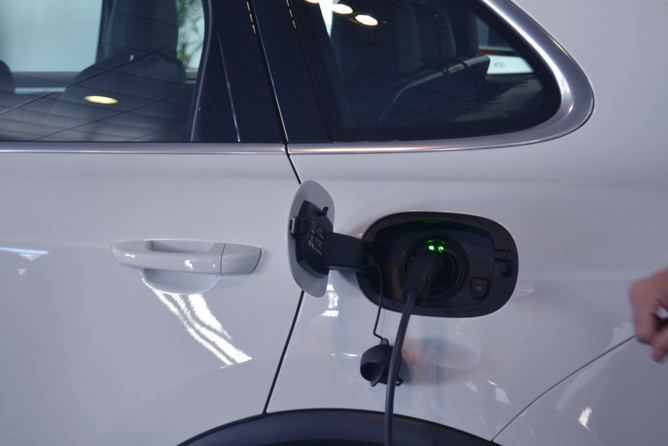 Recharge chez soi en 8h ou en 1h20... Recharge chez soi en 8h ou en 1h20...