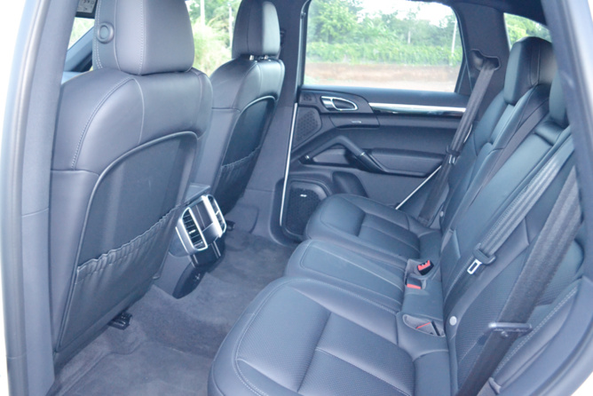 De l'espace à l'avant comme à l'arrière De l'espace à l'avant comme à l'arrière