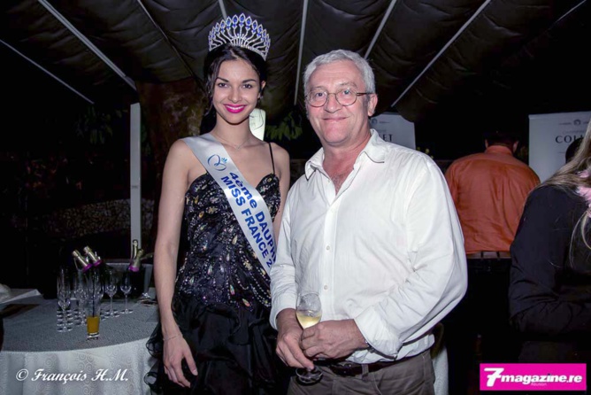 Miss Réunion et Jean-Yves Chaudey du Quotidien Miss Réunion et Jean-Yves Chaudey du Quotidien