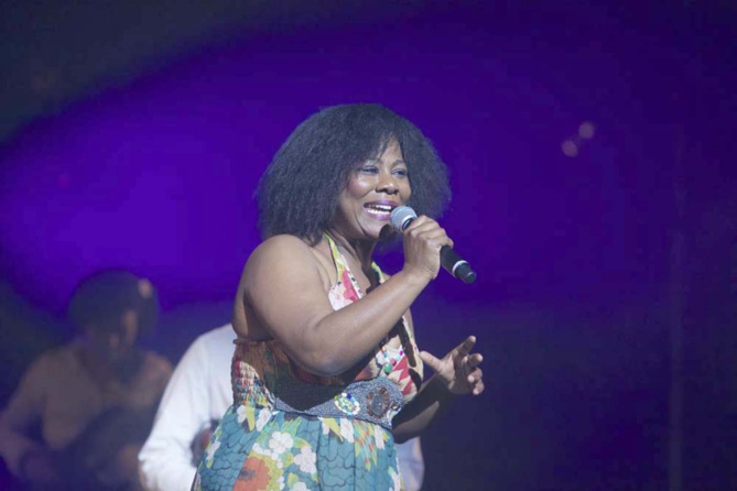 Concert au Téat Saint-Gilles<br>Frédéric Joron fête ses 30 ans de carrière Concert au Téat Saint-Gilles<br>Frédéric Joron fête ses 30 ans de carrière