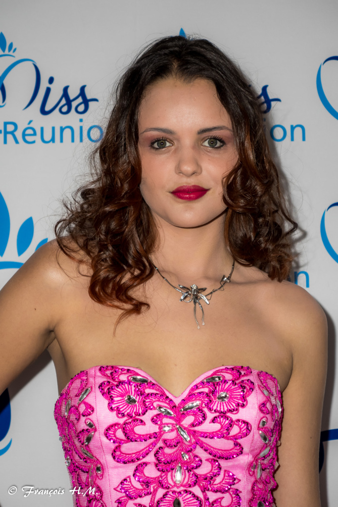 12. Monelle Desprairies 18 ans, 1,80 m Saint-Joseph En Terminale ST2S (Sciences Technique Santé et Social) 12. Monelle Desprairies 18 ans, 1,80 m Saint-Joseph En Terminale ST2S (Sciences Technique Santé et Social)