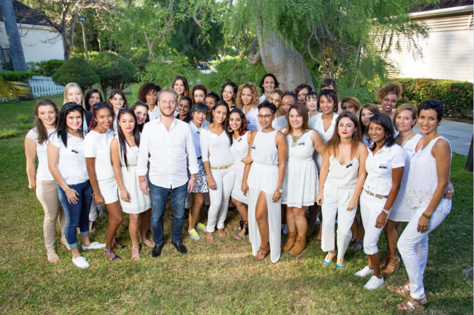 Olivier Levy entourée des équipes d'Adopt by Réserve Naturelle Olivier Levy entourée des équipes d'Adopt by Réserve Naturelle