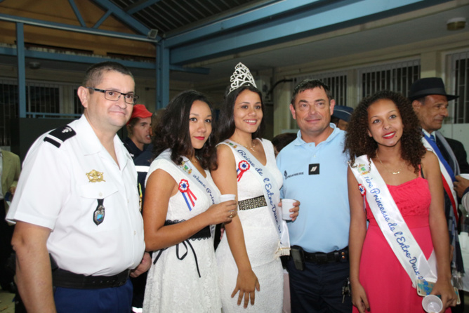 14 juillet 2016 à l'Entre-Deux<br>Emotion et fête 14 juillet 2016 à l'Entre-Deux<br>Emotion et fête