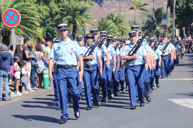 Défilé du 14 juillet 2016 au Barachois<br>Les photos Défilé du 14 juillet 2016 au Barachois<br>Les photos