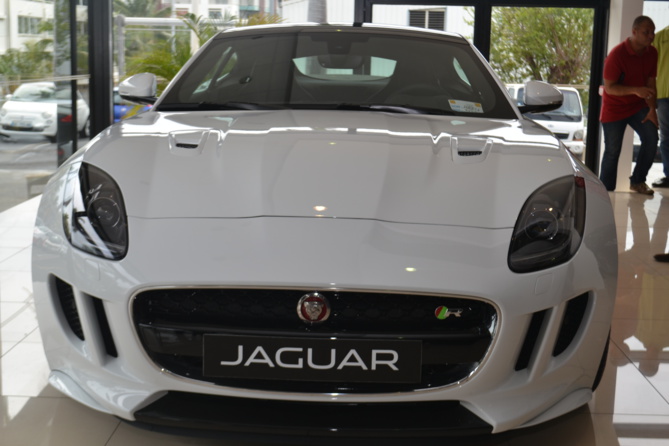 Jaguar F-Type<br>550 chevaux, 192 900 euros!