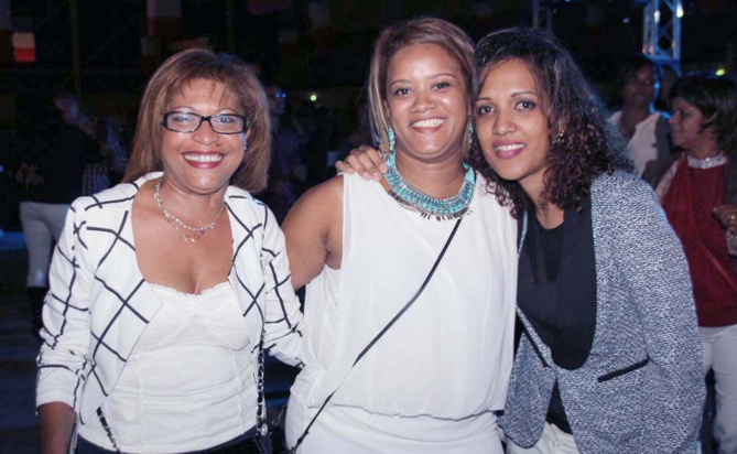 Bal des Pompiers 2016<br>Succès fou! Bal des Pompiers 2016<br>Succès fou!