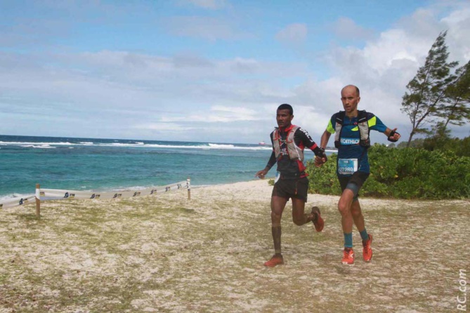 Vishal Itto et Pascal Reignerie arrivent main dans la main au Shandrani Vishal Itto et Pascal Reignerie arrivent main dans la main au Shandrani
