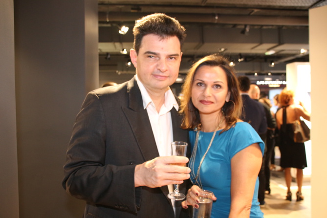 Guy Grondin, conseiller commercial, et Patricia Velin, chef de produit merchandising Guy Grondin, conseiller commercial, et Patricia Velin, chef de produit merchandising